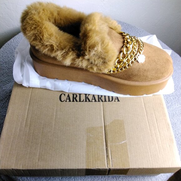 Carlkarida Slippers Faux Fur Slip-On Boots Fluffy W / Gold Chain Accents Size 10 - Picture 10 of 10